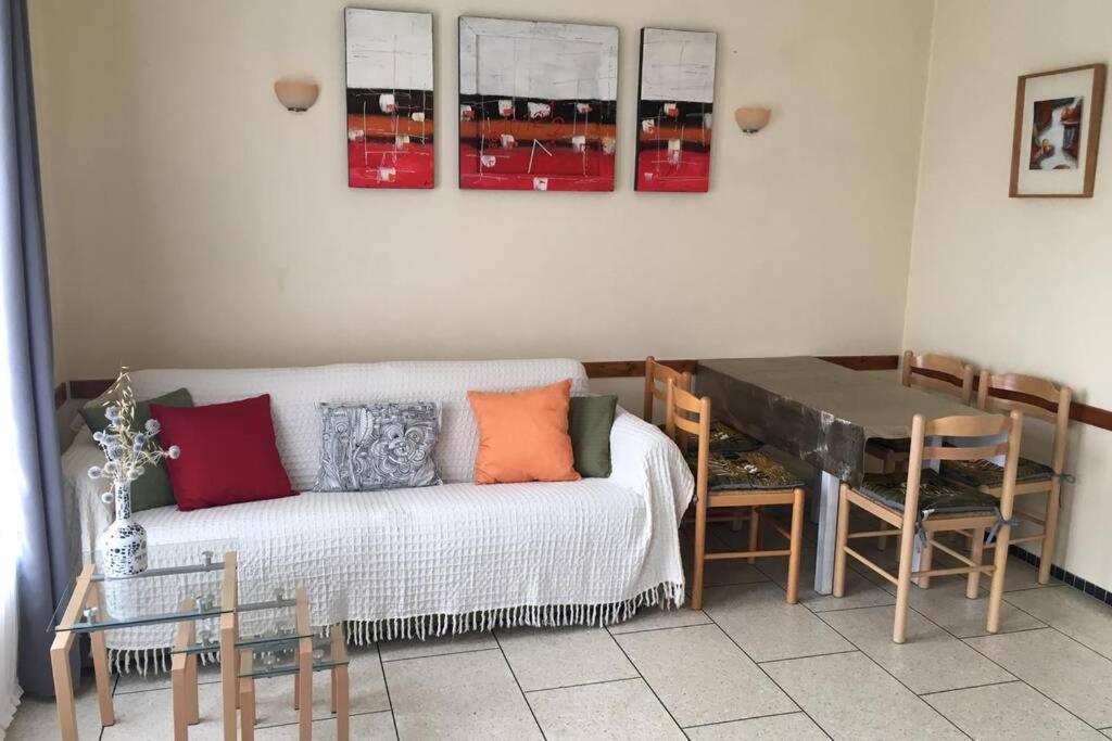 Des Vacances De Reve Apartment Fréjus Екстериор снимка
