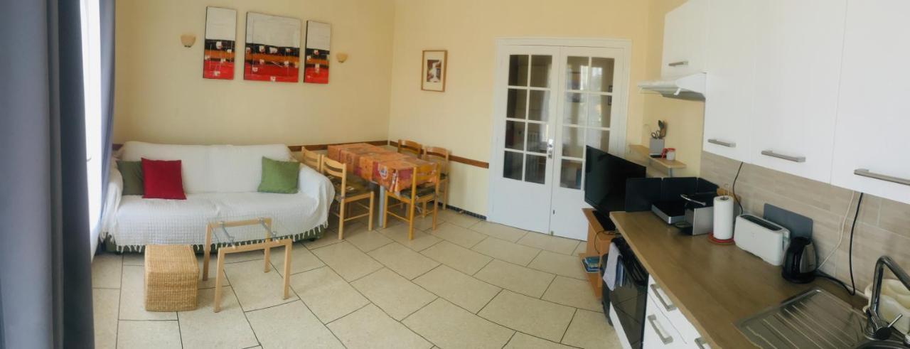Des Vacances De Reve Apartment Fréjus Екстериор снимка